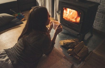 Cheminée à gaz : quels sont ses avantages et ses inconvénients ?