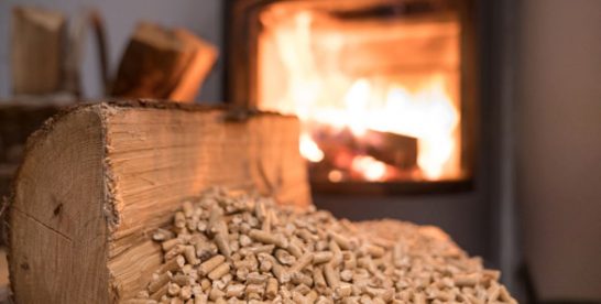 Poêle à bois : les astuces pour polluer moins