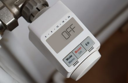 Les avantages des thermostats intelligents pour économiser sur la climatisation