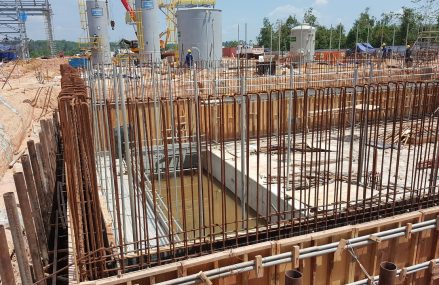Fondation de mur de clôture : conseils et étapes à suivre