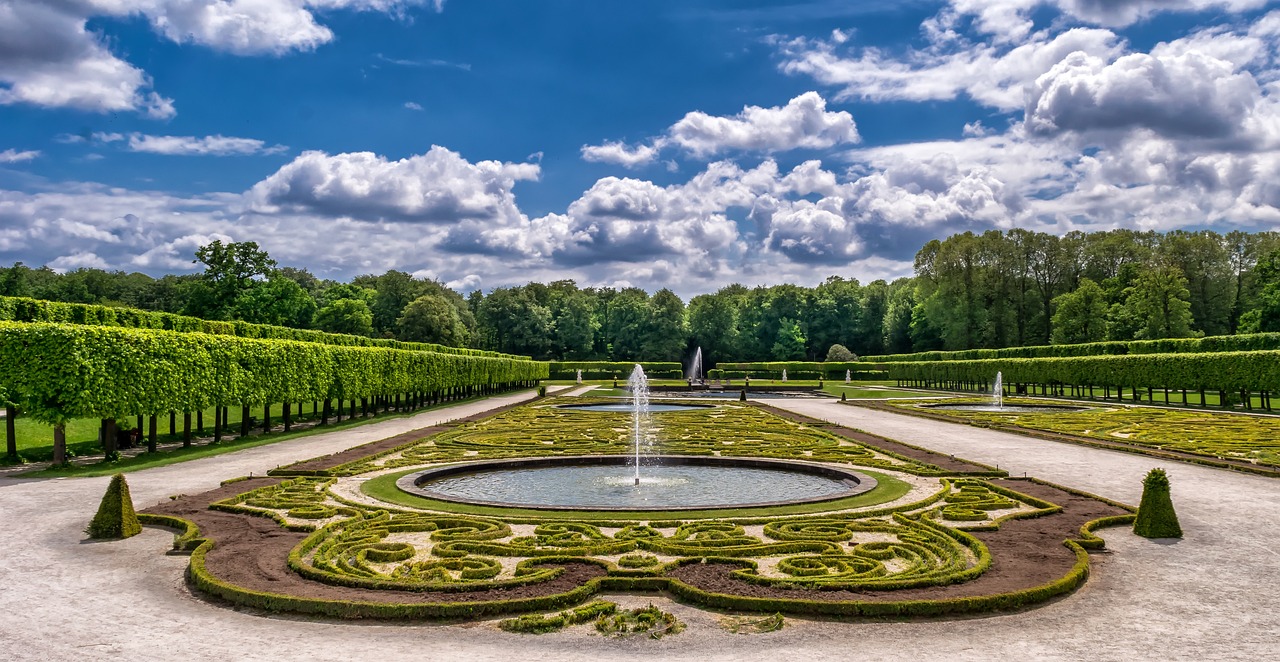 découvrez nos services d'aménagement paysager pour transformer votre espace extérieur. que ce soit pour un jardin élégant, une terrasse accueillante ou un espace vert durable, notre équipe d'experts met en œuvre sa créativité et son savoir-faire pour réaliser vos envies. embellissez votre habitat avec un paysage sur mesure qui reflète votre style de vie.