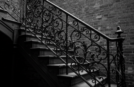 Rampe d’escalier : comment choisir le modèle idéal pour votre intérieur ?