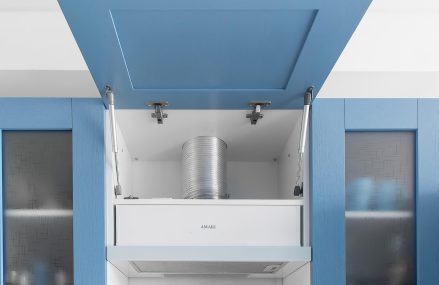 Cuisine professionnelle : le rôle clé d’une hotte bien posée